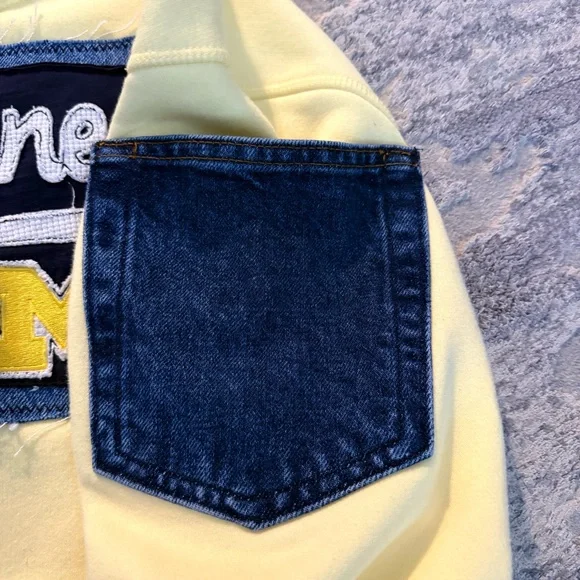 Michigan Wolverines Crop Hoodie - Picture 3 of 7